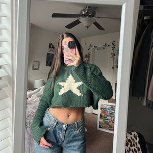edikted cropped star sweater